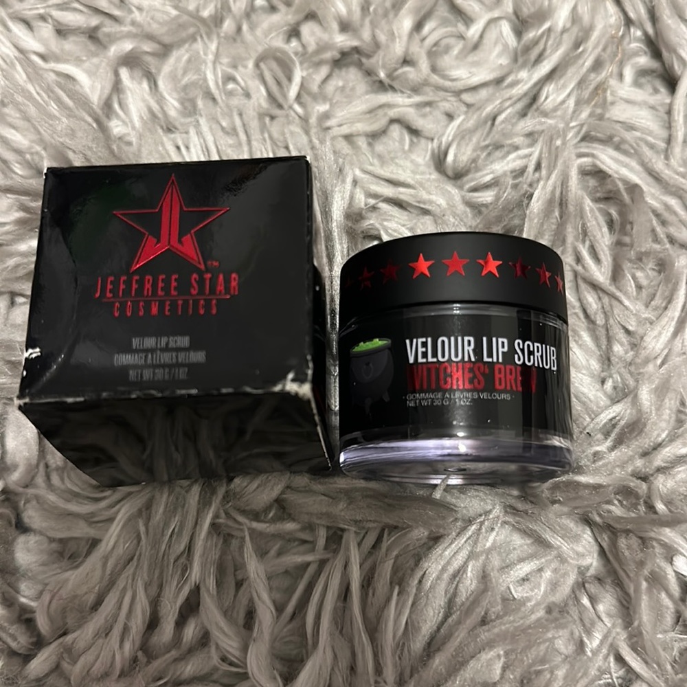 Jeffree star lip scrub